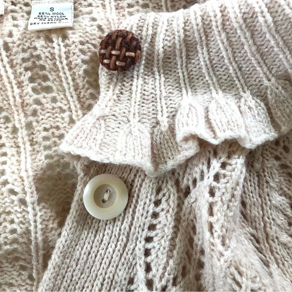 Anthropologie Moth Women’s S, Ruffled Collar, Tan Crochet Cardigan Sweater, Wool - Picture 5 of 13